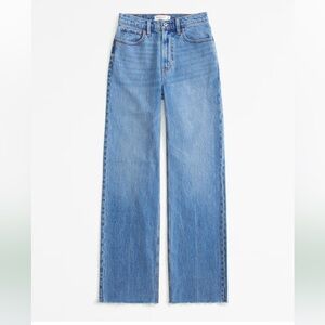 Abercrombie & Fitch 90s Relaxed Jean High Rise raw hem